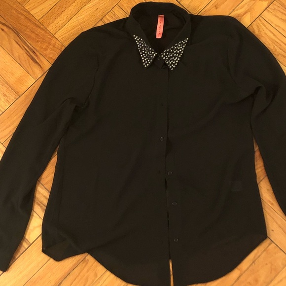 Eight Sixty Sheer Black Top, Size M, Black - Picture 1 of 3